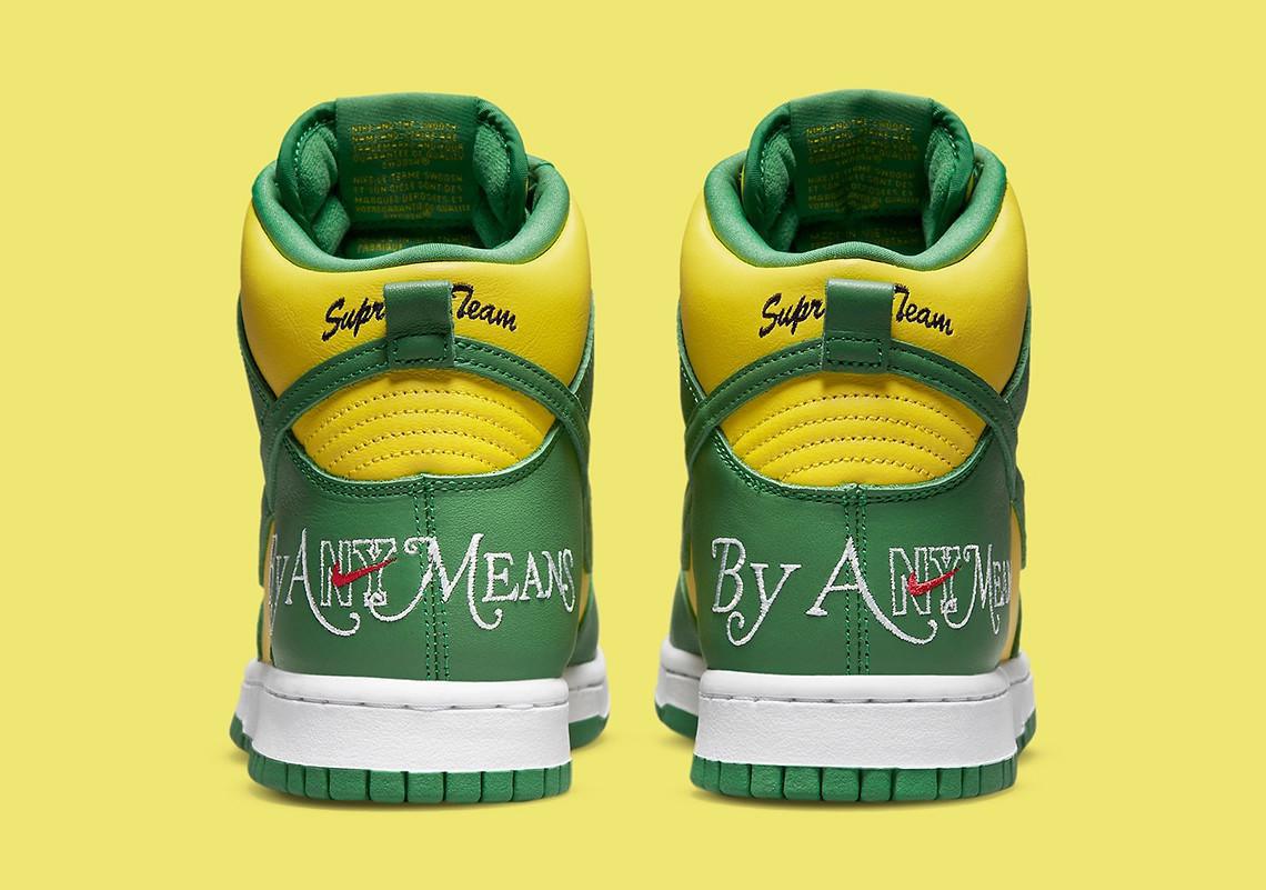 Supreme imite le coloris "Brazil" pour sa troisième Nike SB Dunk High "By Any Means".