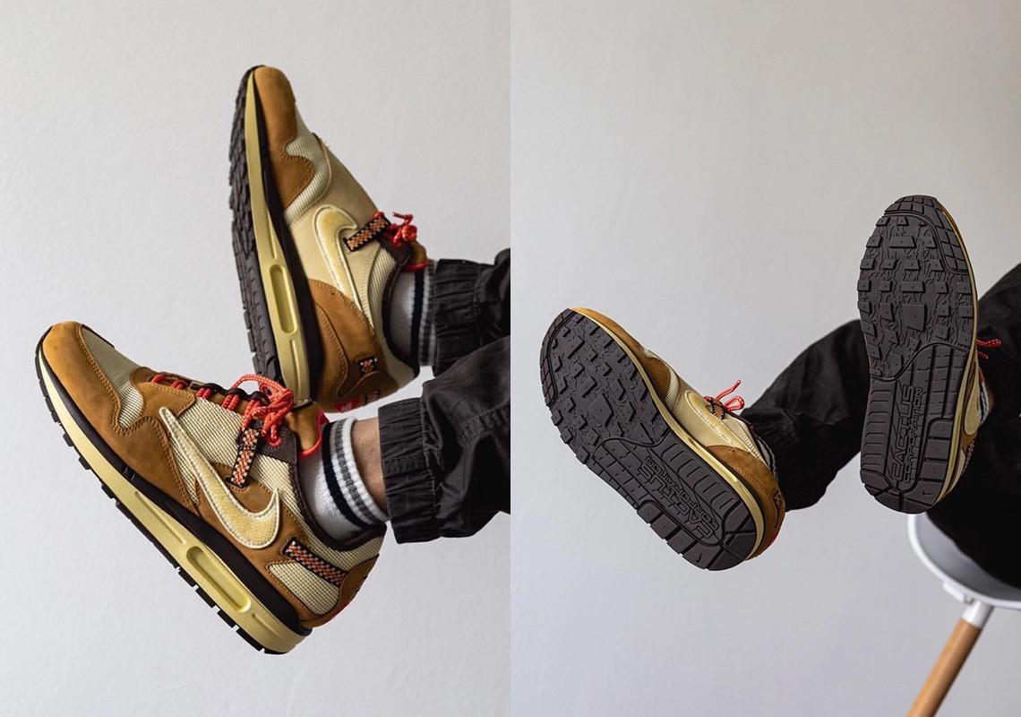 La Travis Scott x Nike Air Max 1 apparaît dans un nouveau coloris avant l'Astroweek. La Travis Scott x Nike Air Max 1 apparaît dans un nouveau coloris avant l'Astroweek.