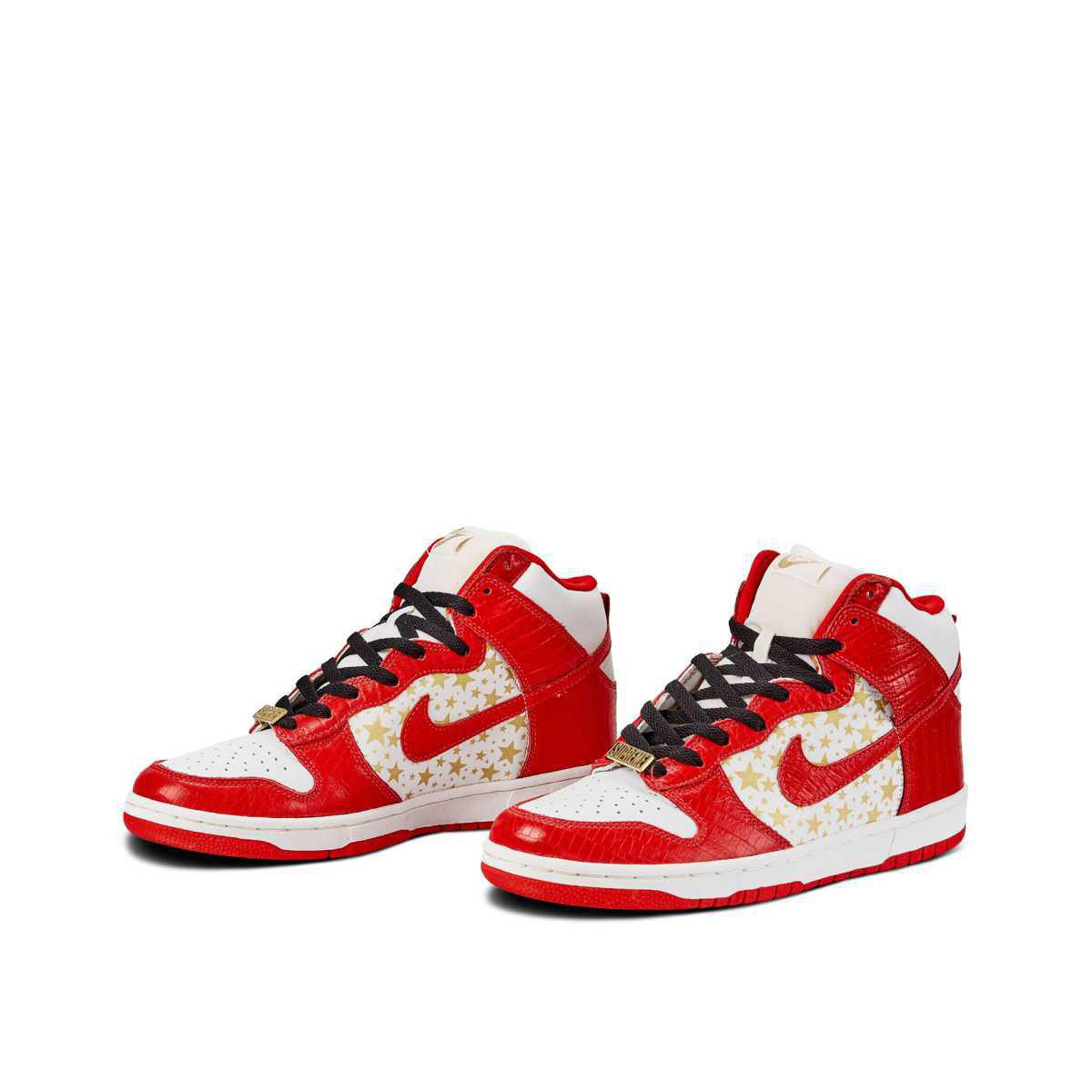 NIKE SB Dunk High x Supreme Varsity Red NIKE SB Dunk High x Supreme Varsity Red