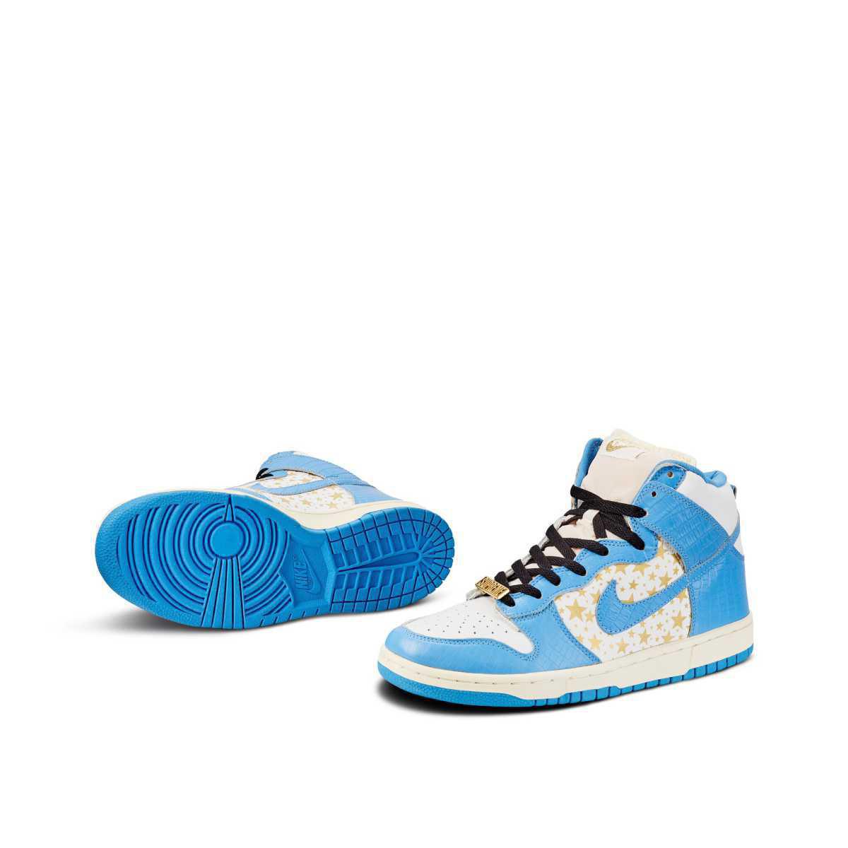NIKE SB Dunk High x Supreme University Blue  NIKE SB Dunk High x Supreme University Blue