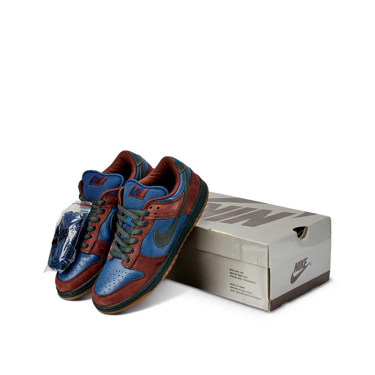 NIKE SB Dunk Low Barf NIKE SB Dunk Low Barf