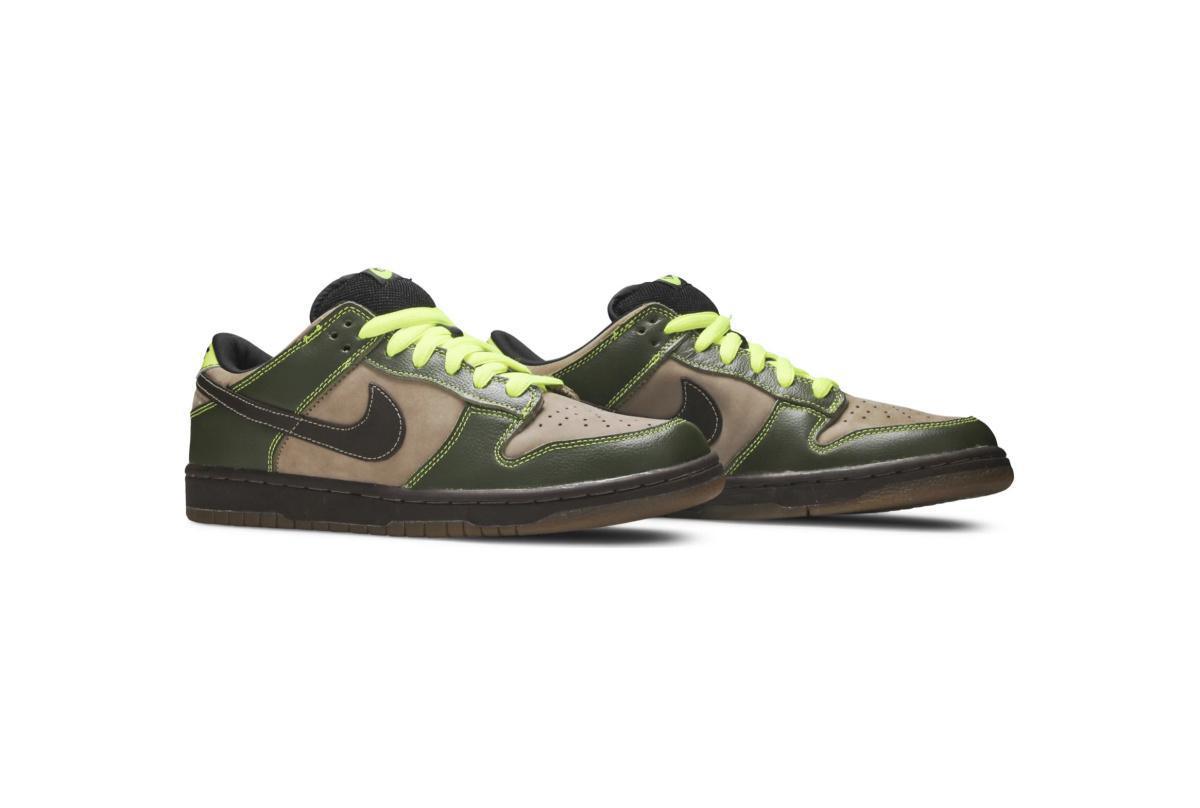 NIKE SB Dunk Low Jedi NIKE SB Dunk Low Jedi