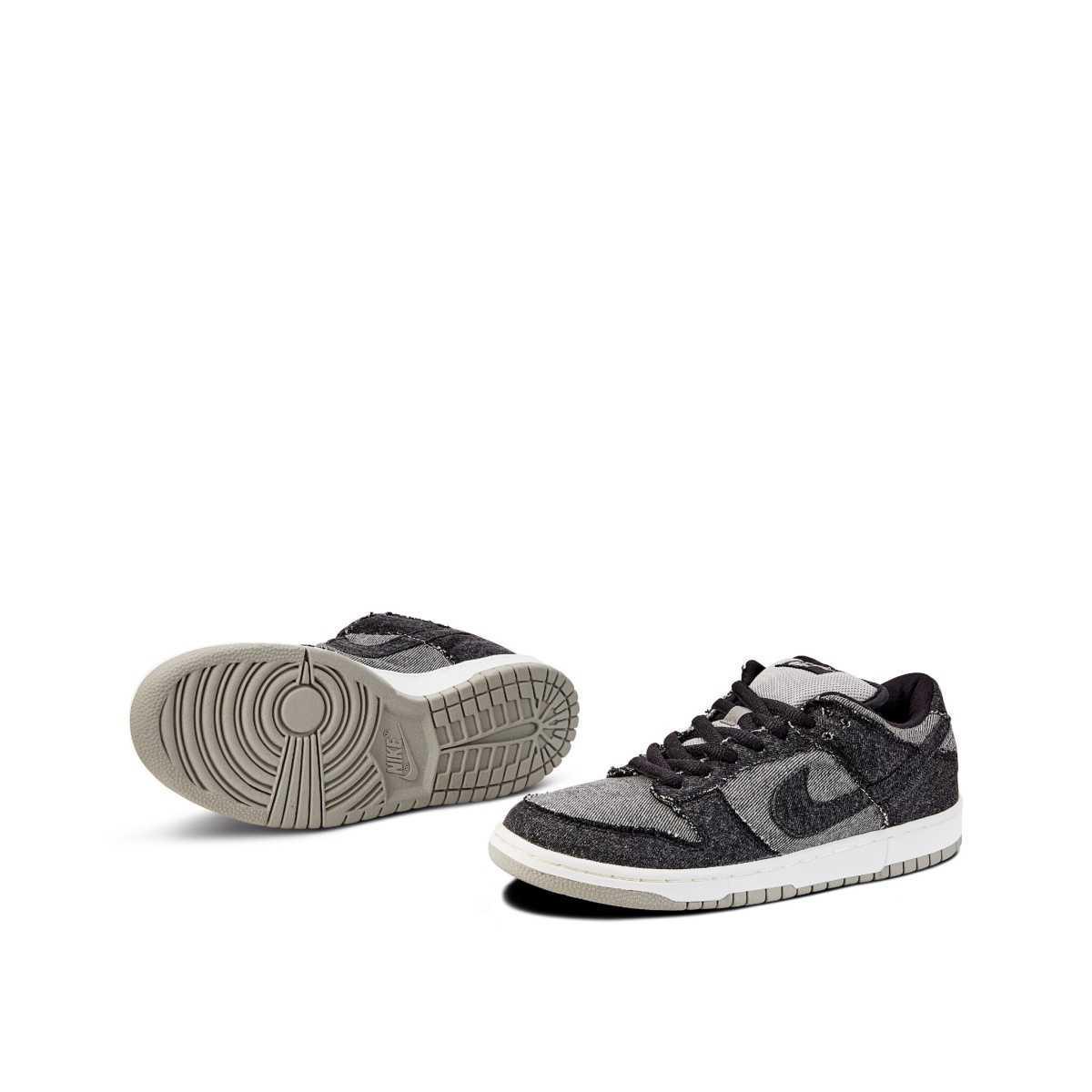 NIKE SB Dunk Low Medicom 2 NIKE SB Dunk Low Medicom 2