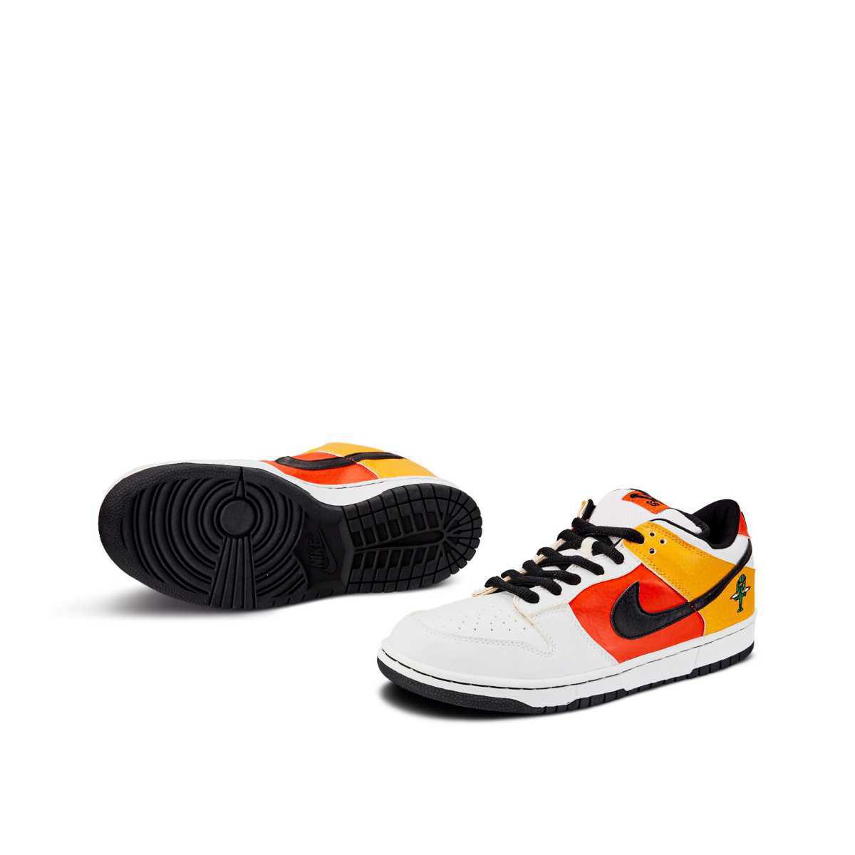 NIKE SB Dunk Low Raygun NIKE SB Dunk Low Raygun