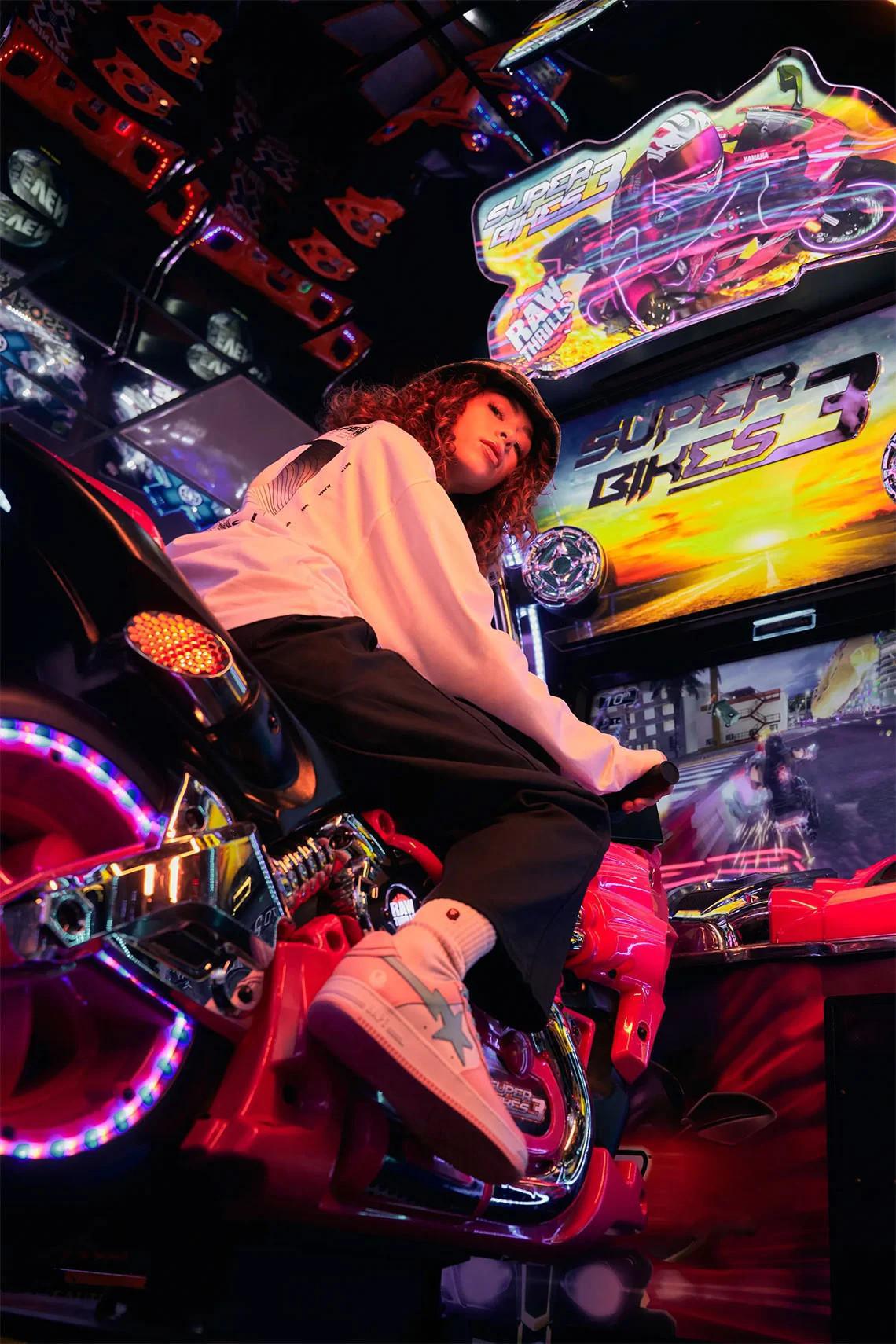 Le BAPE STA se prépare pour le printemps avec un paquet de couleurs riches en pastel. Le BAPE STA se prépare pour le printemps avec un paquet de couleurs riches en pastel.