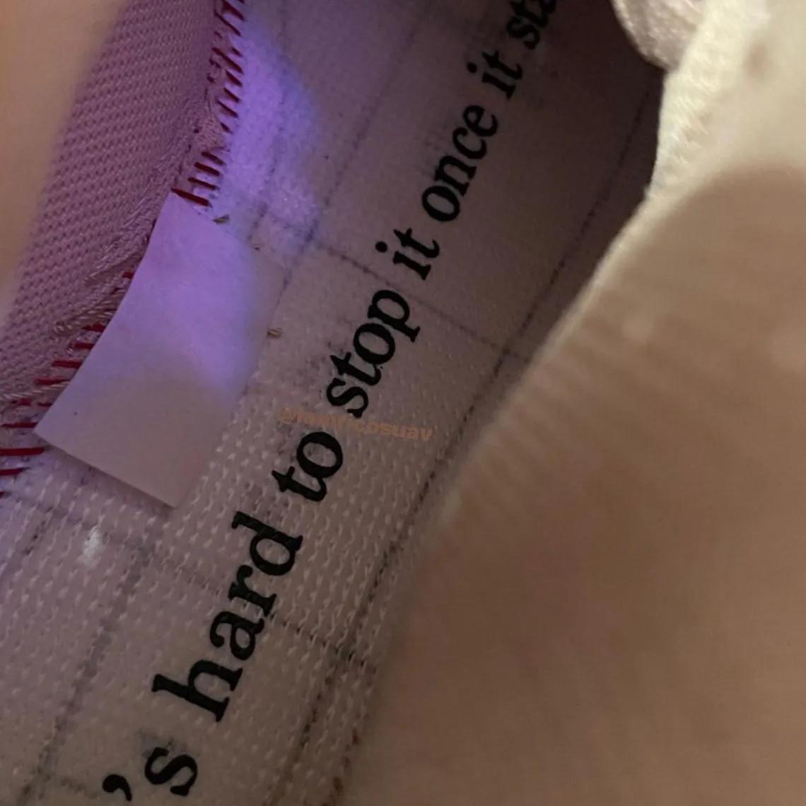 Premier regard sur le modèle Billie Eilish x Nike Air Force 1 High 07 SP Mushroom. Premier regard sur le modèle Billie Eilish x Nike Air Force 1 High 07 SP Mushroom.