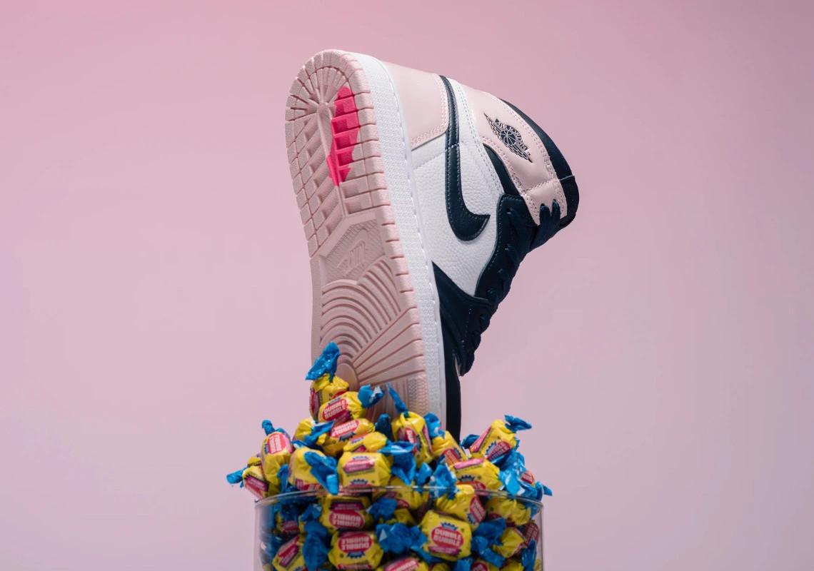 Air Jordan 1 Retro High OG Bubble Gum