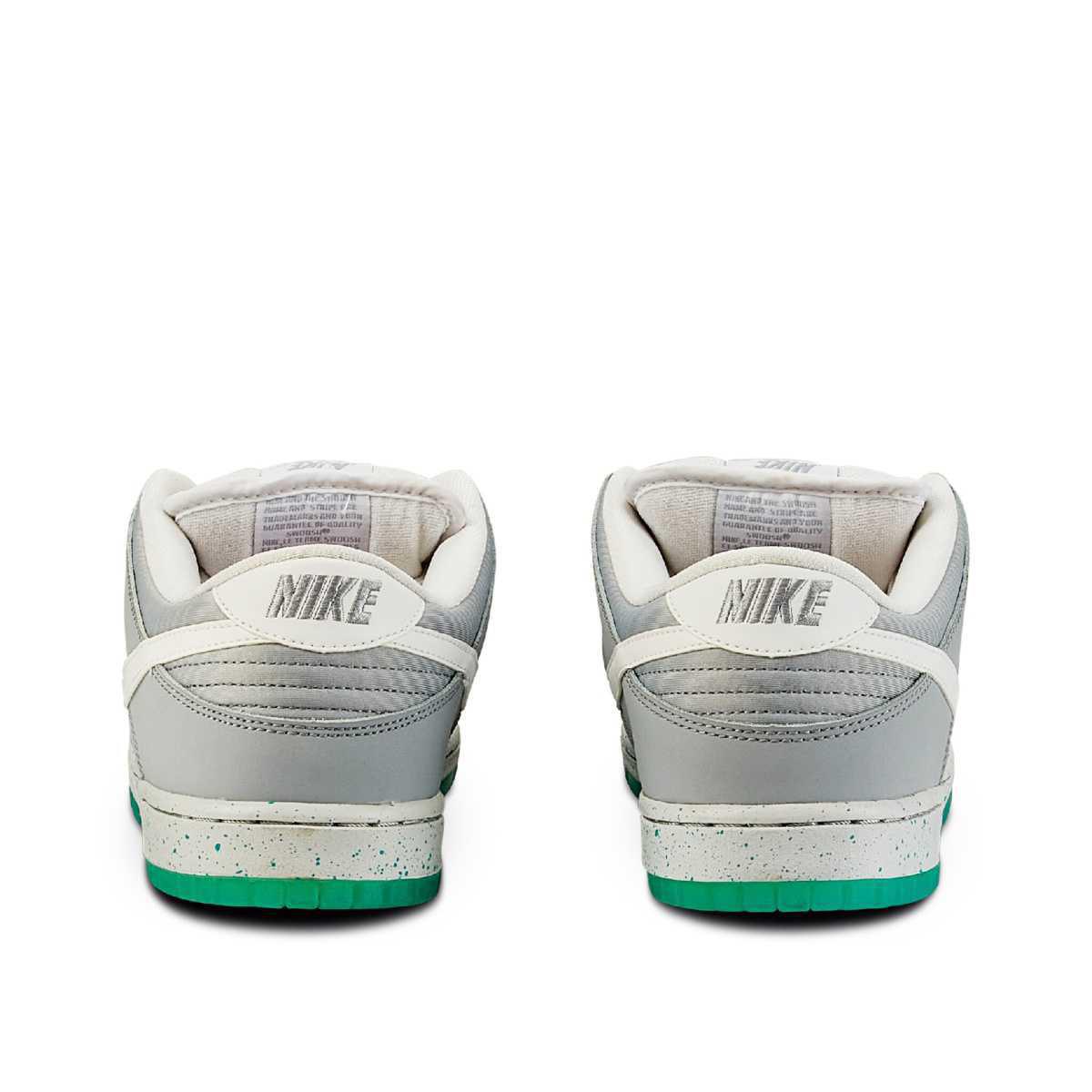 NIKE SB Dunk Low Marty McFly NIKE SB Dunk Low Marty McFly