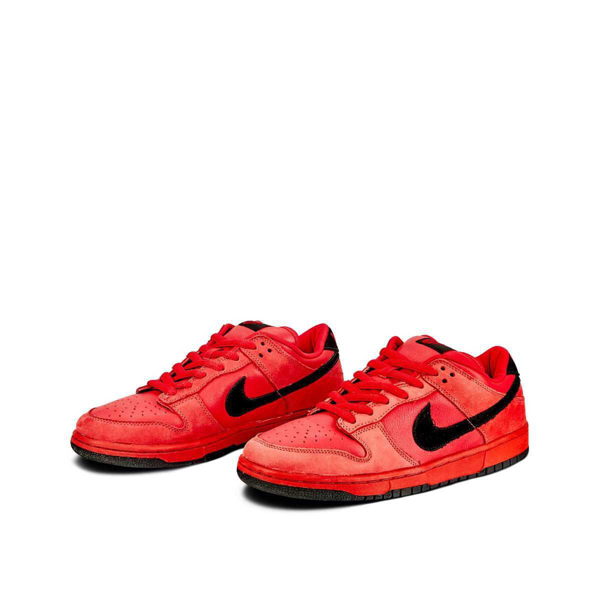 NIKE SB Dunk Low True Red NIKE SB Dunk Low True Red