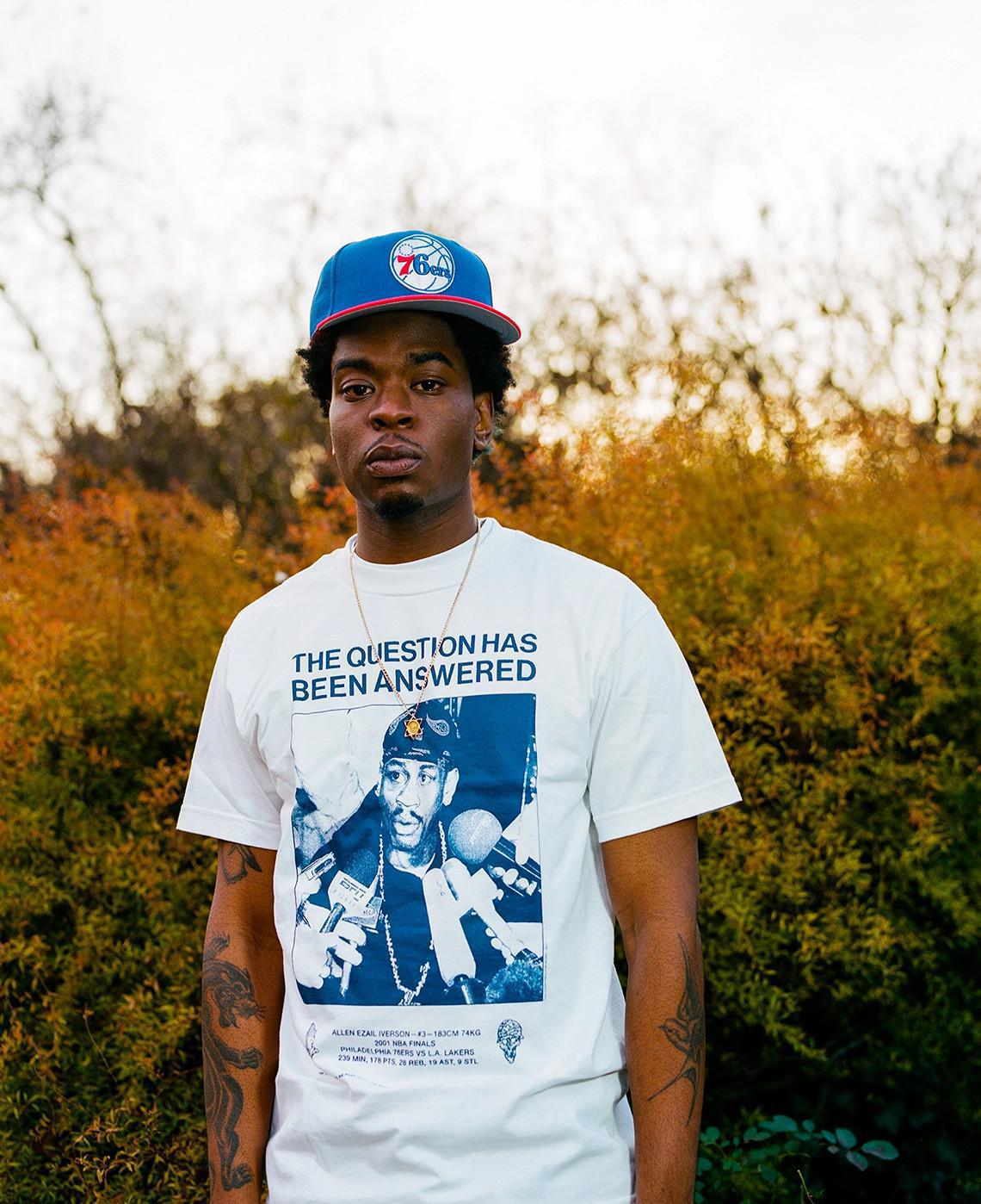 La Reebok Answer IV "Ultramarine" de Packer, un hommage à une icône des années 90, sort cette semaine. La Reebok Answer IV "Ultramarine" de Packer, un hommage à une icône des années 90, sort cette semaine.