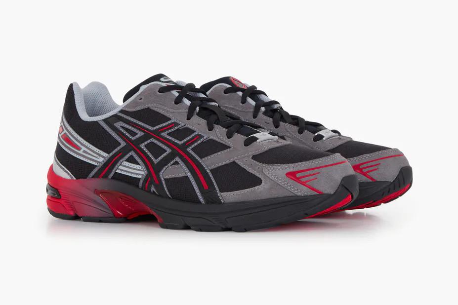 ASICS GEL-1130 x Naruto Itachi by Sebastien Abdelhamid ASICS GEL-1130 x Naruto Itachi by Sebastien Abdelhamid