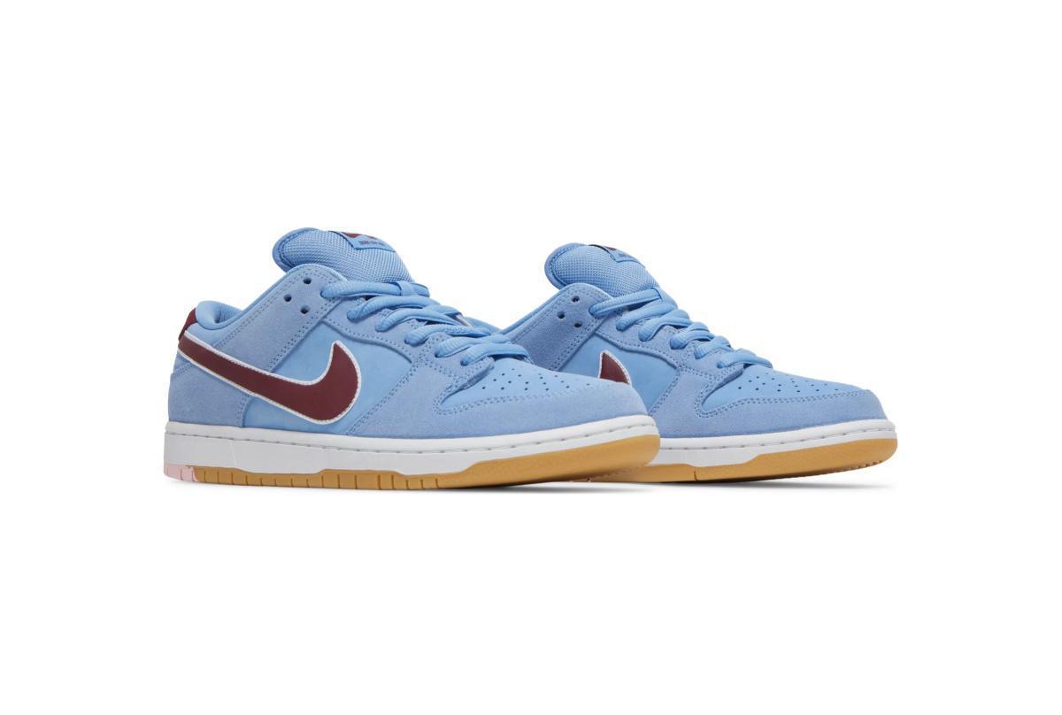 NIKE SB Dunk Low Phillies NIKE SB Dunk Low Phillies