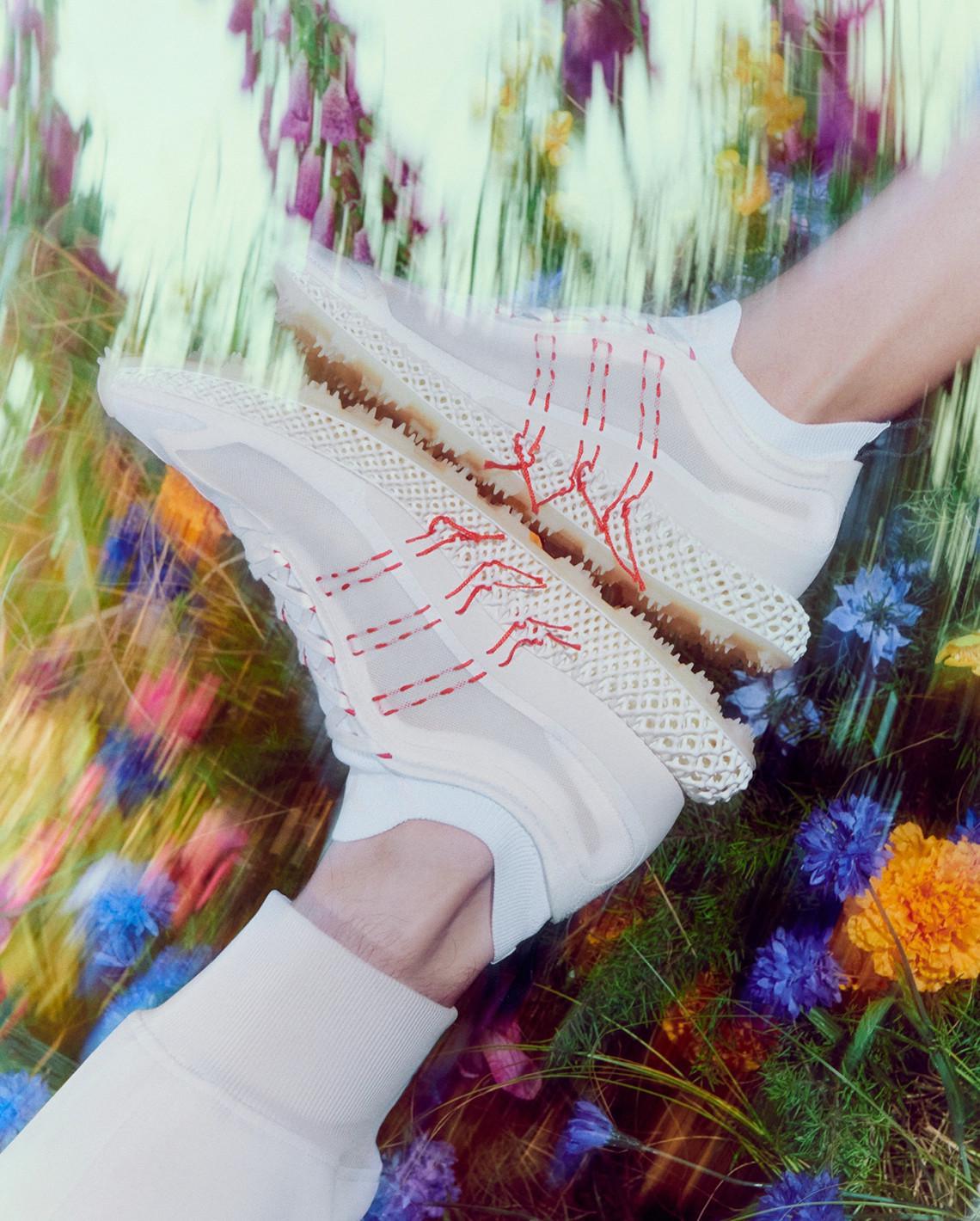 Adidas Y-3 présente sa collection "Chapter 2" pour le printemps/été 2022 Adidas Y-3 présente sa collection "Chapter 2" pour le printemps/été 2022