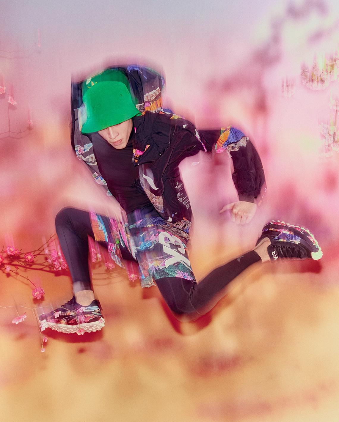 Adidas Y-3 présente sa collection "Chapter 2" pour le printemps/été 2022 Adidas Y-3 présente sa collection "Chapter 2" pour le printemps/été 2022