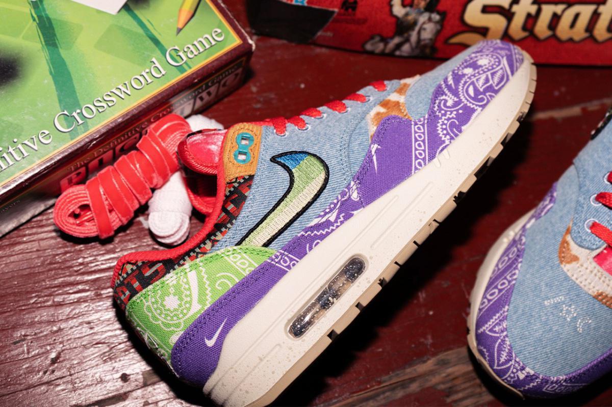 La collection Nike Air Max 1 "Message à l'Univers" de Concepts est un nouveau tour de piste. La collection Nike Air Max 1 "Message à l'Univers" de Concepts est un nouveau tour de piste.