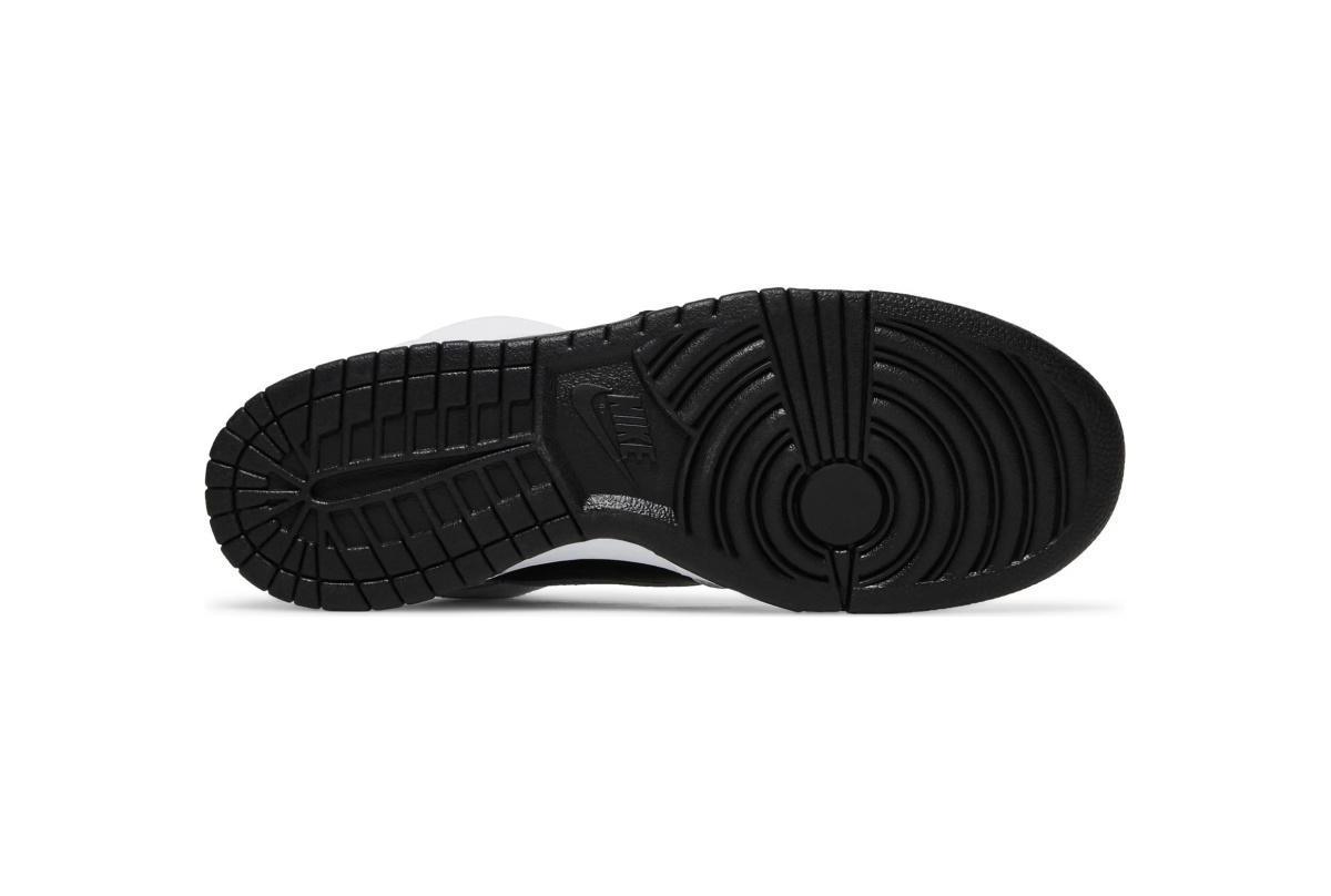 NIKE SB Dunk High x Supreme Any Means Black NIKE SB Dunk High x Supreme Any Means Black