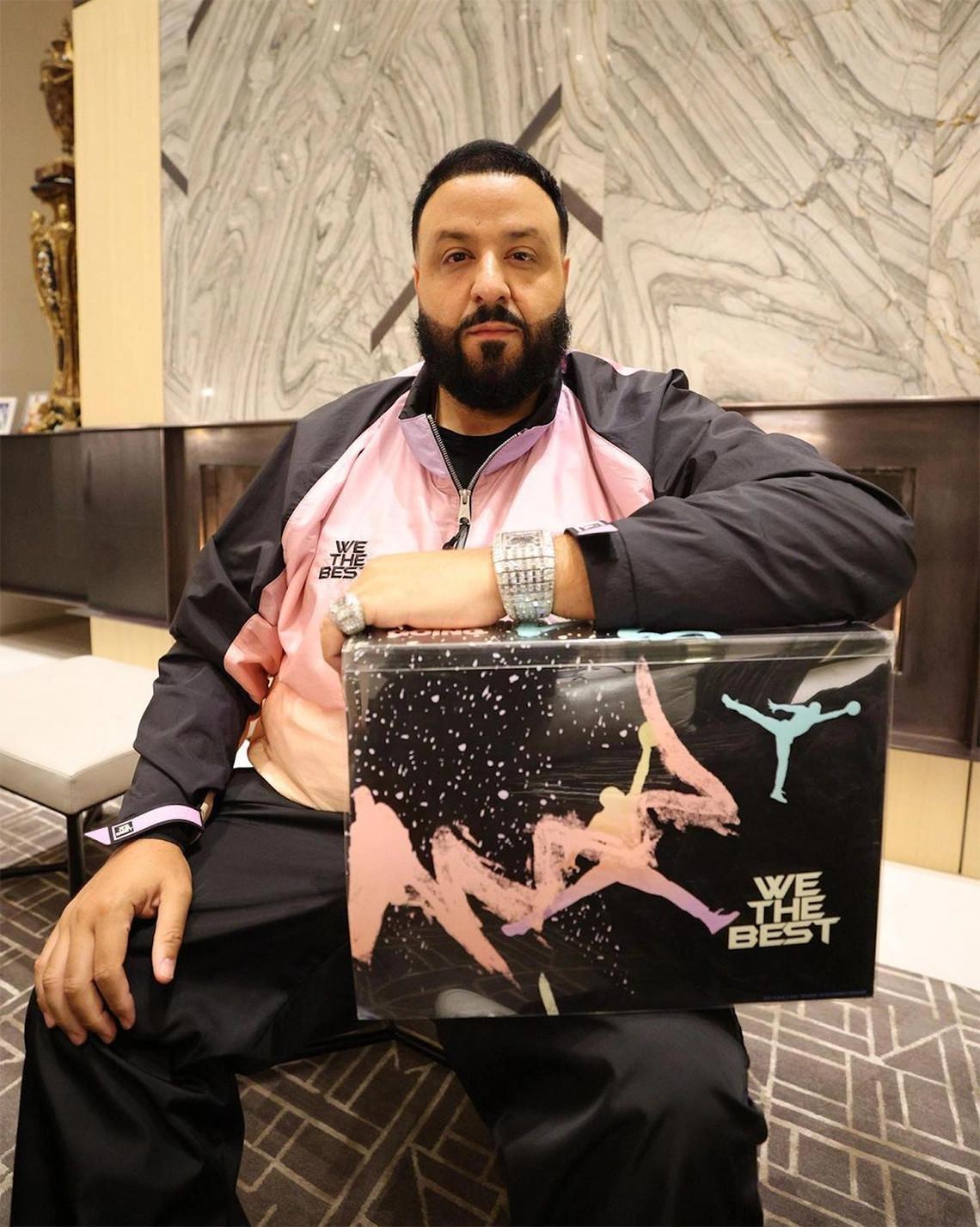 DJ Khaled dévoile la collection Air Jordan 5 "We The Best". DJ Khaled dévoile la collection Air Jordan 5 "We The Best".