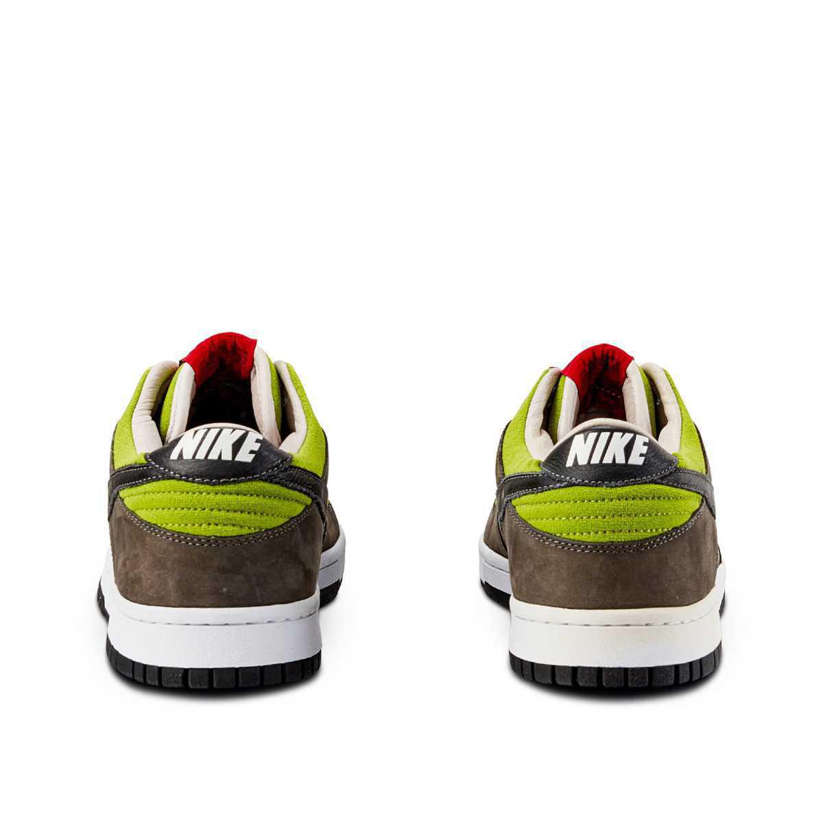 NIKE SB Dunk Low Kermit Sample NIKE SB Dunk Low Kermit Sample