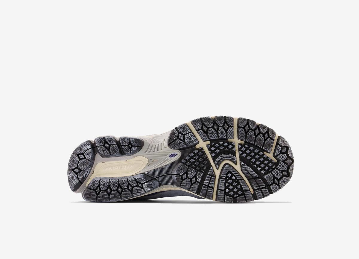 New Balance 2002R “to Refine a Future” Pink New Balance 2002R “to Refine a Future” Pink