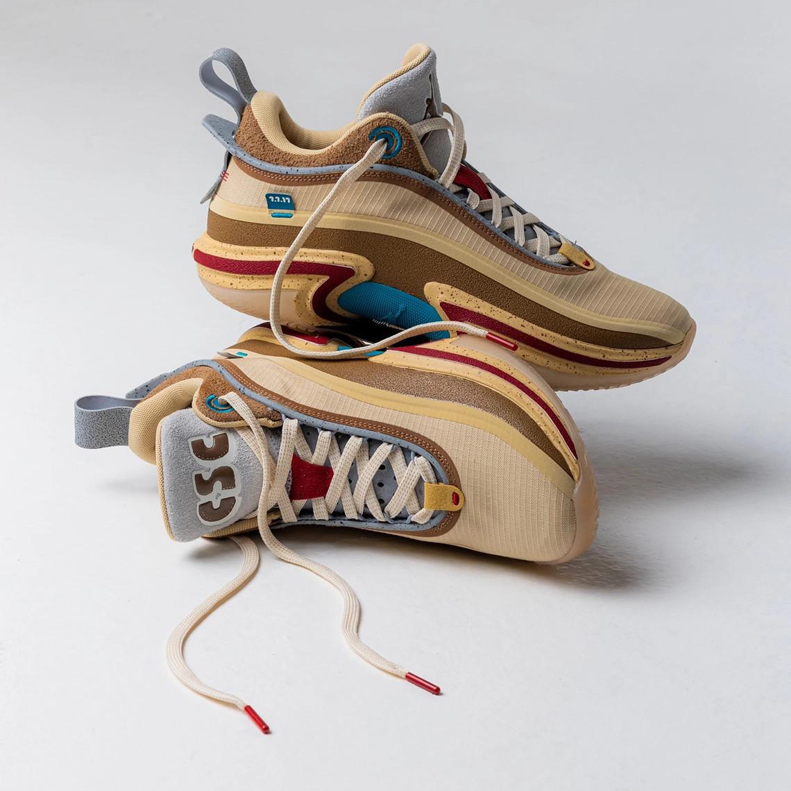 Le Crenshaw Skate Club de Tobey McIntosh et le Jumpman entrent en collision via cet Air Jordan 36 Low PE. Le Crenshaw Skate Club de Tobey McIntosh et le Jumpman entrent en collision via cet Air Jordan 36 Low PE.