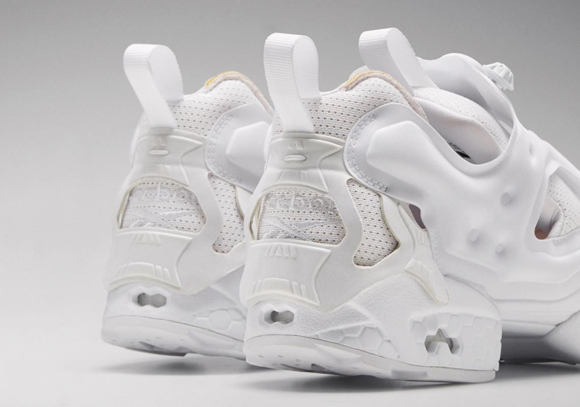 Maison Margiela et Reebok ajoutent les modèles Question Mid, Instapump Fury et Zig 3D Storm à la collection "Memory Of". Maison Margiela et Reebok ajoutent les modèles Question Mid, Instapump Fury et Zig 3D Storm à la collection "Memory Of".