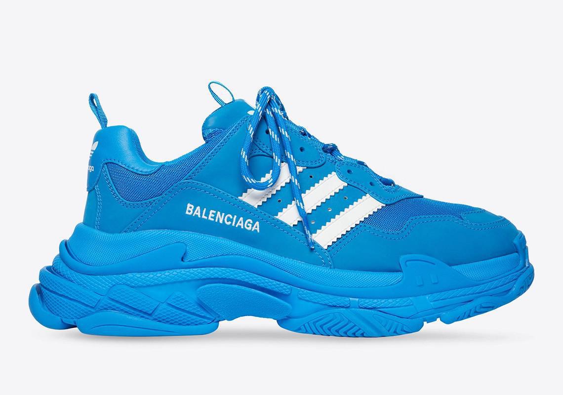 L'ensemble de la collection Balenciaga x adidas est disponible dès maintenant. L'ensemble de la collection Balenciaga x adidas est disponible dès maintenant.