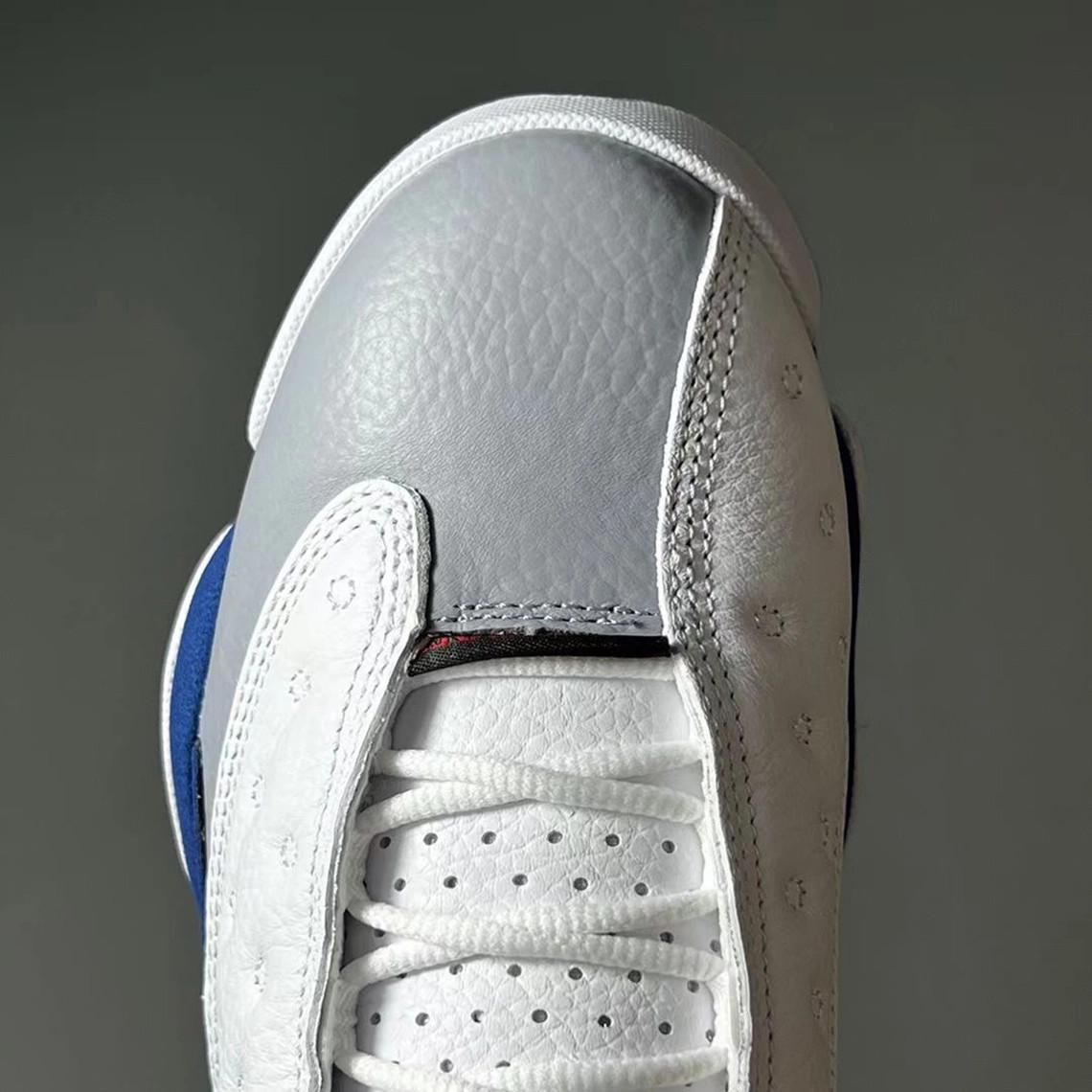 L'Air Jordan 13 "French Blue" est prévue pour le 20 août. L'Air Jordan 13 "French Blue" est prévue pour le 20 août.