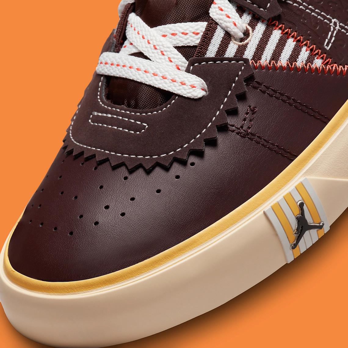 Maison Château Rouge associe son AJ2 à deux versions de la Jordan Series Mid Maison Château Rouge associe son AJ2 à deux versions de la Jordan Series Mid