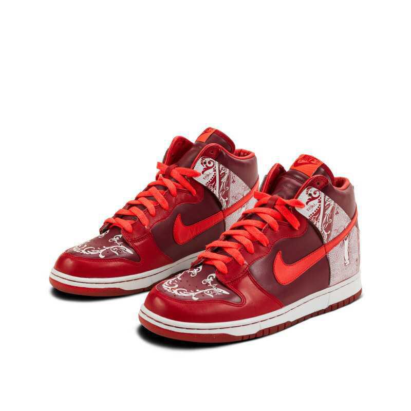 NIKE SB Dunk High Tiger Woods NIKE SB Dunk High Tiger Woods