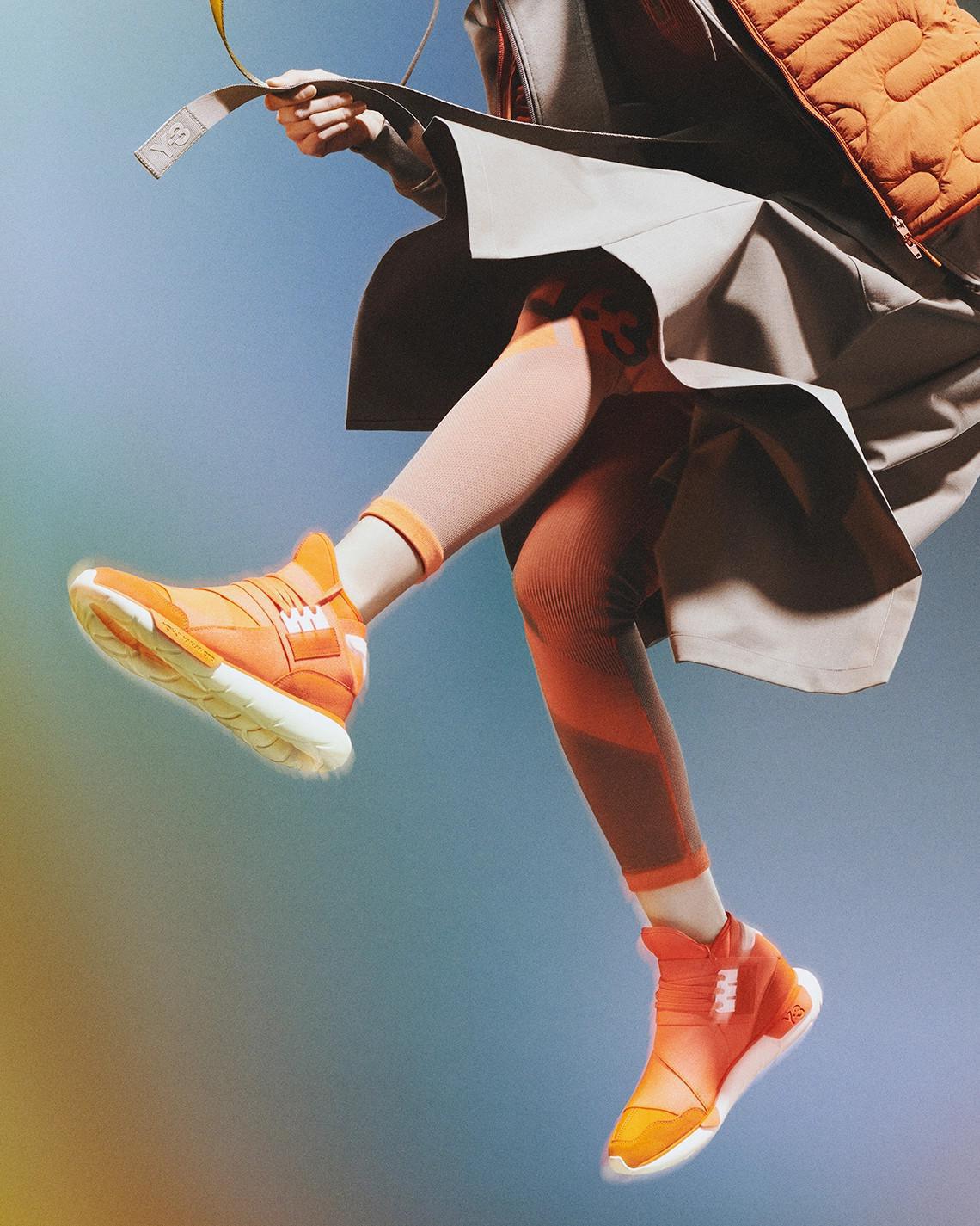 Le modèle adidas Y-3 Qasa High revient en orange vif