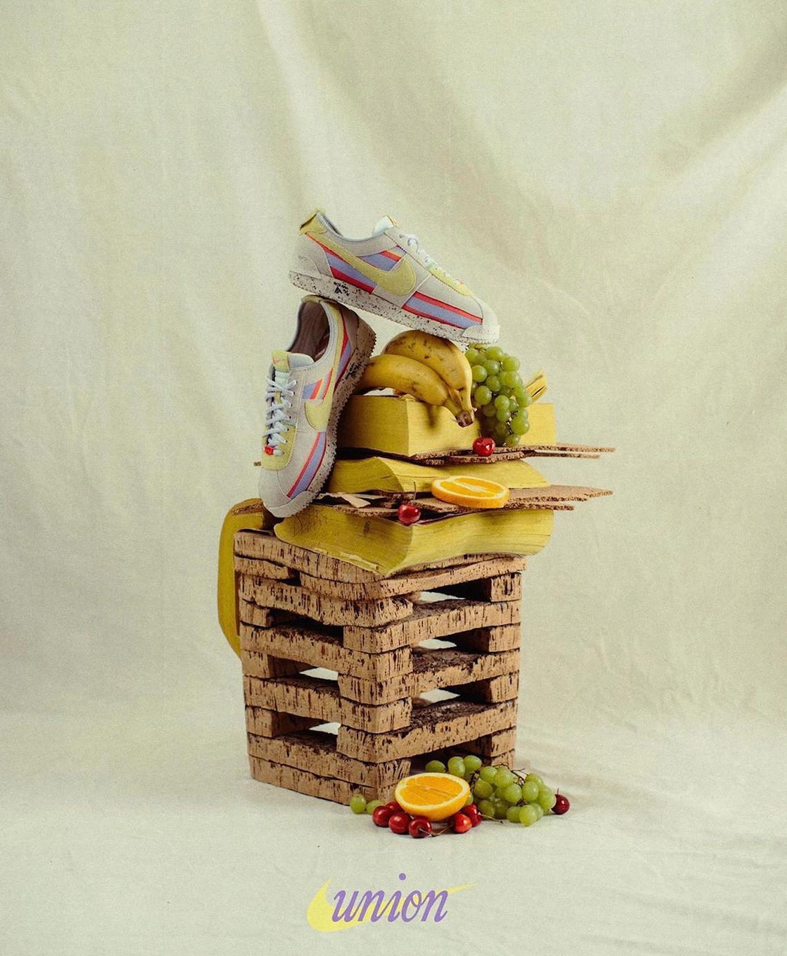 Les Nike Un-Cortez "Smoke Grey" et "Lemon Frost" de Union LA sortiront le 21 juillet. Les Nike Un-Cortez "Smoke Grey" et "Lemon Frost" de Union LA sortiront le 21 juillet.