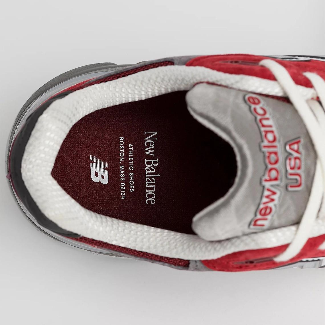 NEW BALANCE 990v3 Chrysanthemum