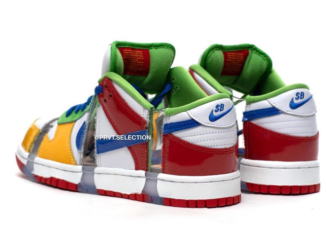 Nike SB et eBay sont littéralement en train de recoller les morceaux de leur Dunk Low. Nike SB et eBay sont littéralement en train de recoller les morceaux de leur Dunk Low.