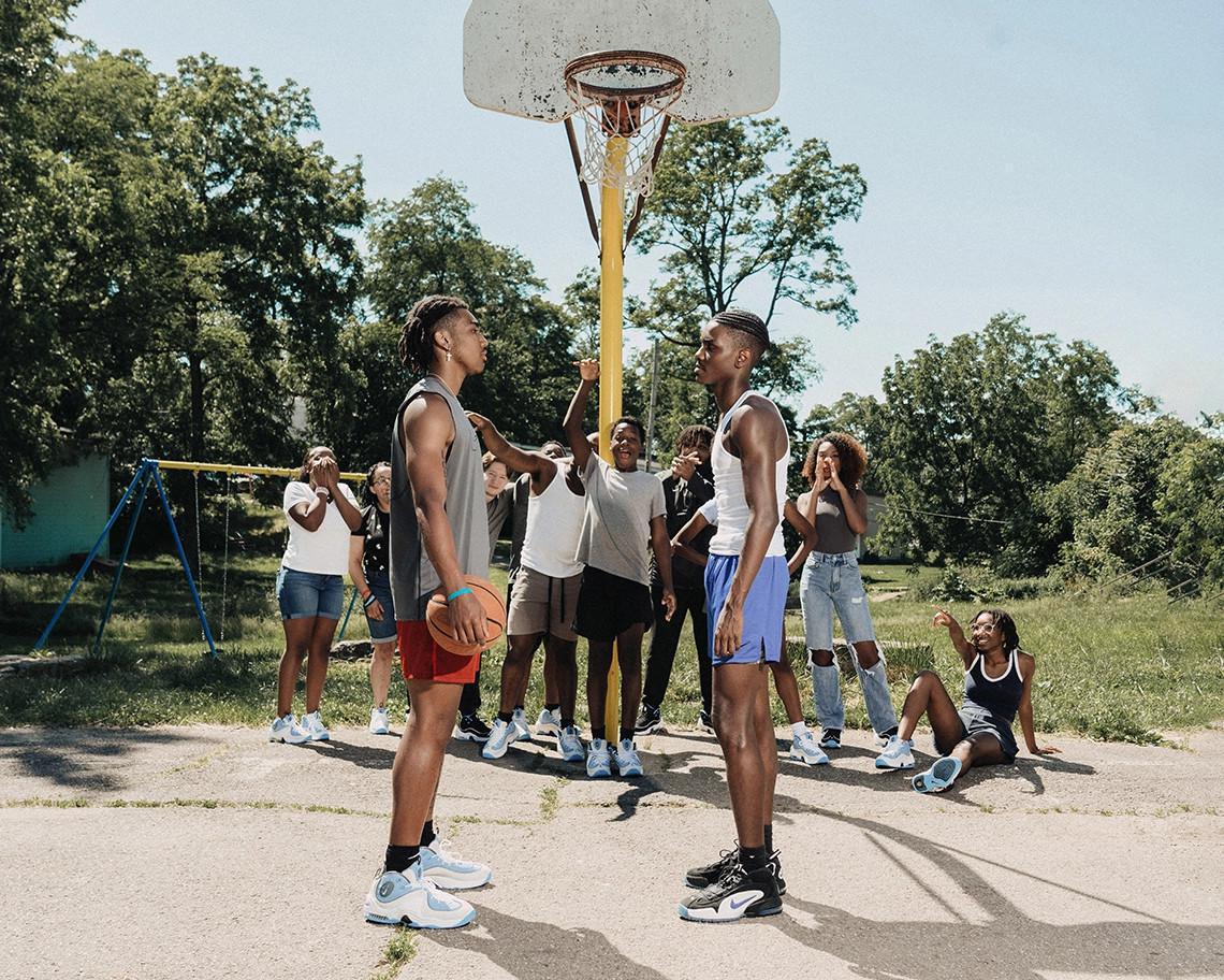 Social Status poursuit son histoire estivale avec la Nike Air Max Penny 2″ Playground". Social Status poursuit son histoire estivale avec la Nike Air Max Penny 2″ Playground".