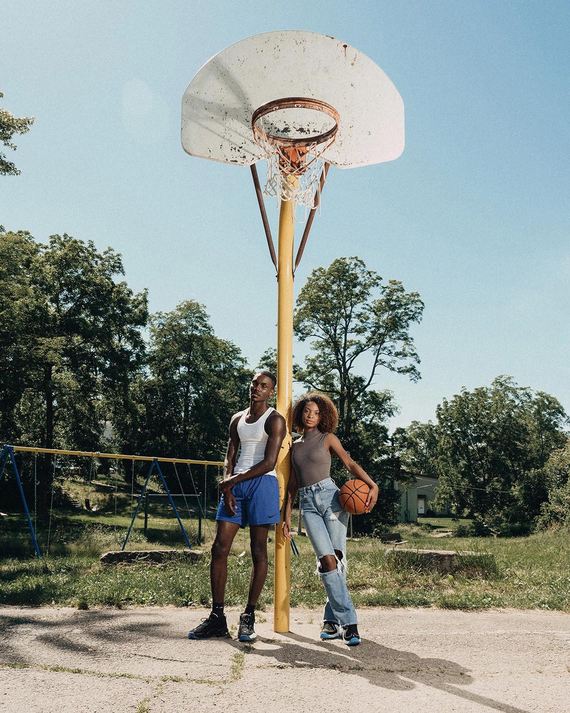 Social Status poursuit son histoire estivale avec la Nike Air Max Penny 2″ Playground".