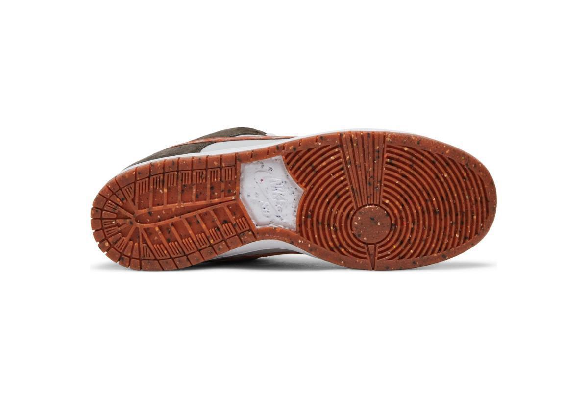 NIKE SB Dunk Low x Crushed D.C Golden Hour NIKE SB Dunk Low x Crushed D.C Golden Hour