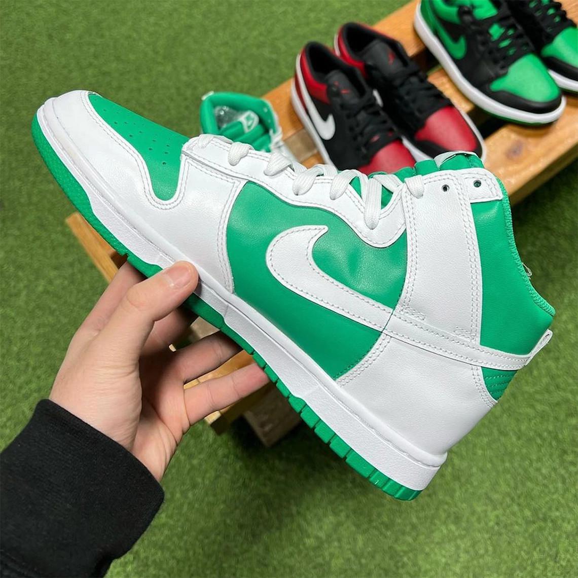 La Nike Dunk High présentée en "blanc/vert" avant sa sortie en 2023