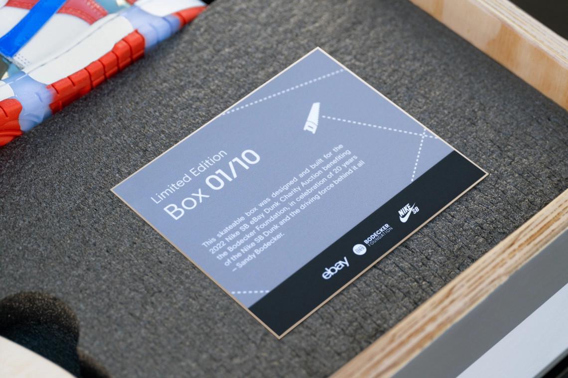 L'héritage de Sandy Bodecker se poursuit avec la vente aux enchères caritative Nike SB eBay Dunk. L'héritage de Sandy Bodecker se poursuit avec la vente aux enchères caritative Nike SB eBay Dunk.