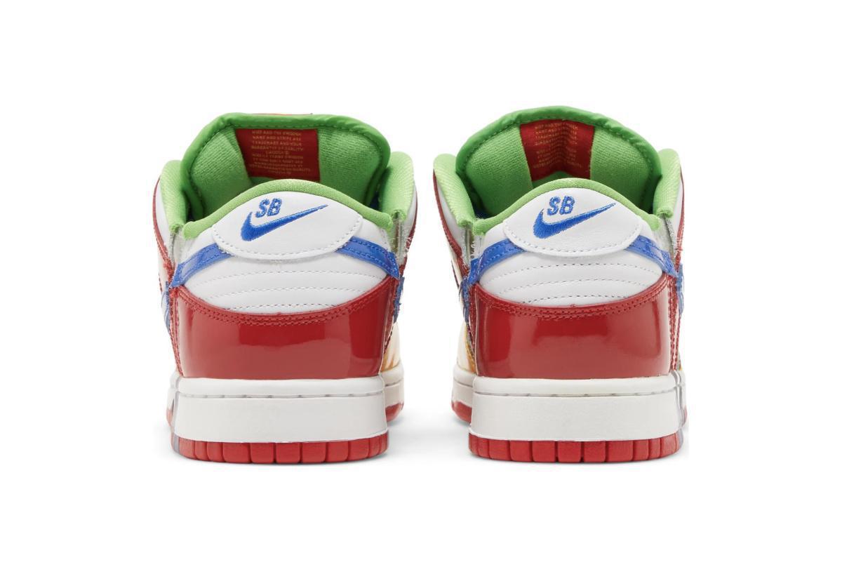 NIKE SB Dunk Low Sandy Bodecker NIKE SB Dunk Low Sandy Bodecker