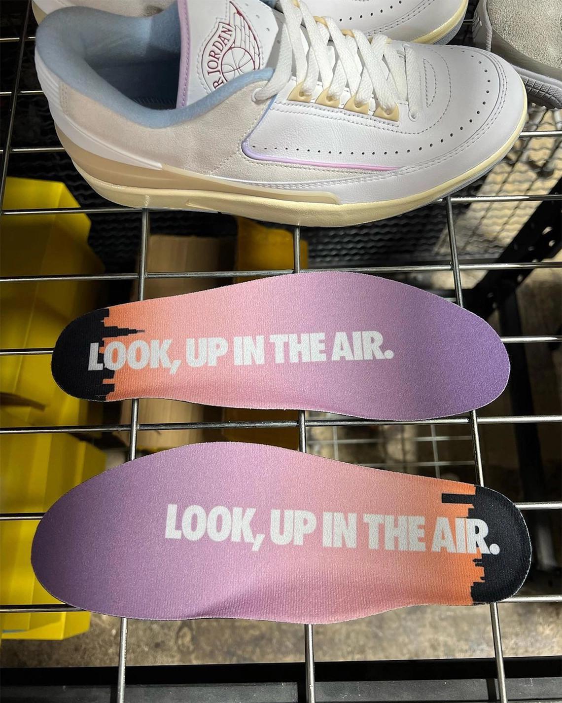 Premier regard sur l'Air Jordan 2 Low " Look Up In The Air ".