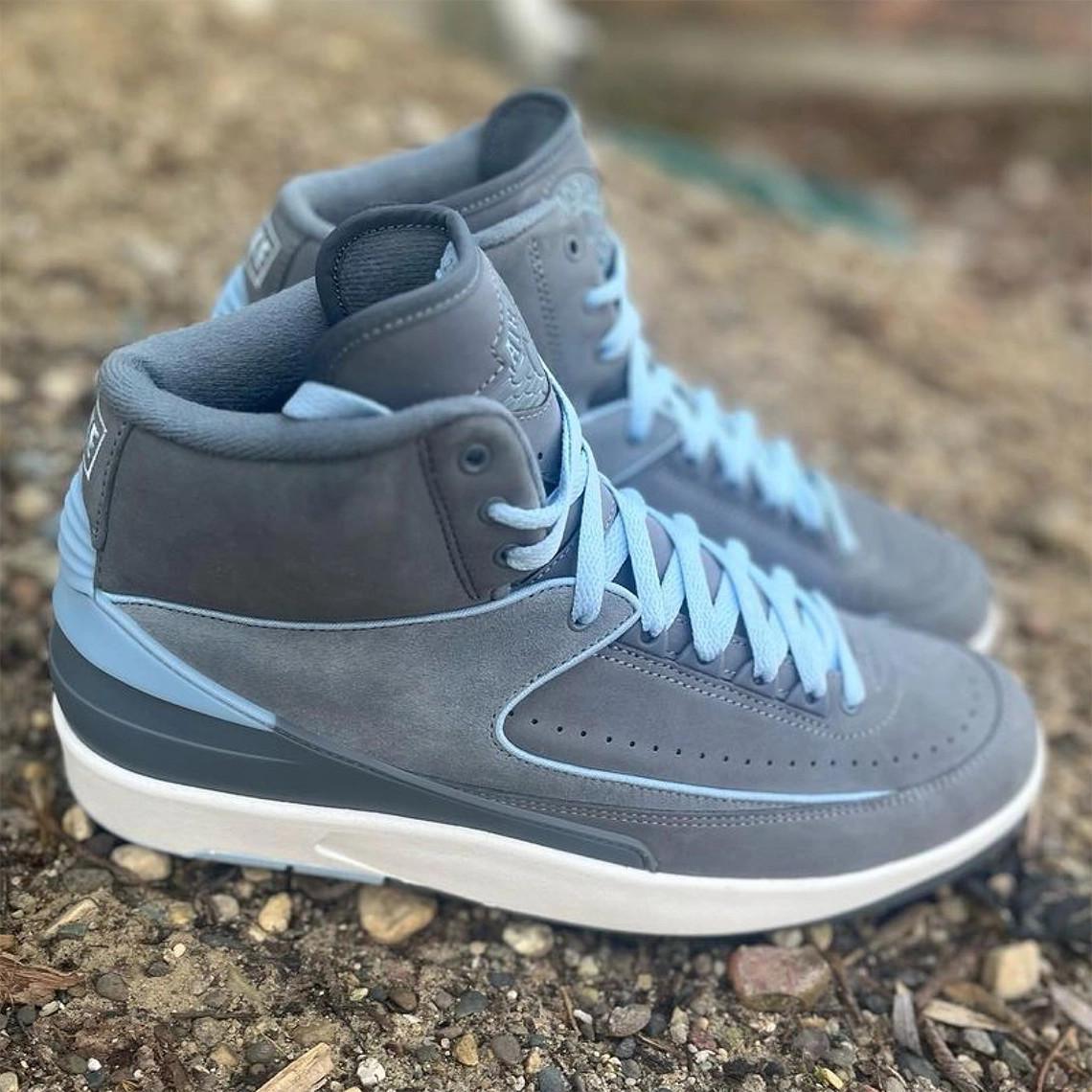 Premier regard sur l'Air Jordan 2 " Cool Grey ". Premier regard sur l'Air Jordan 2 " Cool Grey ".