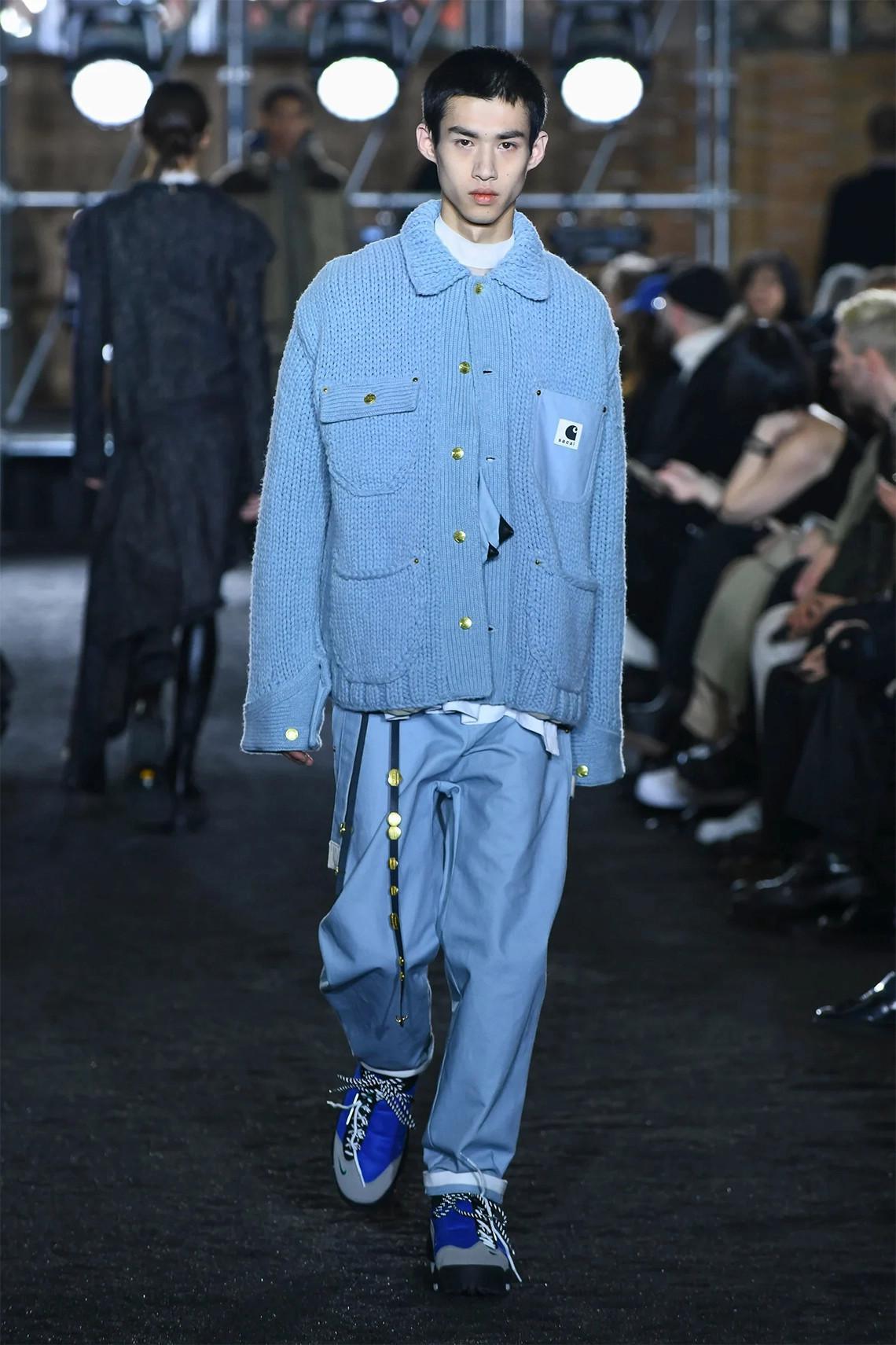 sacai dévoile trois coloris de sa collaboration avec Nike Air Footscape à la Fashion Week de Paris. sacai dévoile trois coloris de sa collaboration avec Nike Air Footscape à la Fashion Week de Paris.