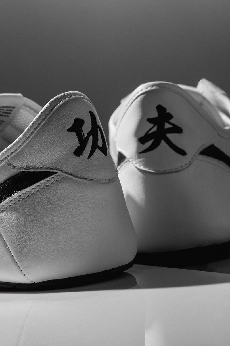 La philosophie du Yin-Yang inspire le CLOT x Nike "CLOTEZ" "noir/blanc".