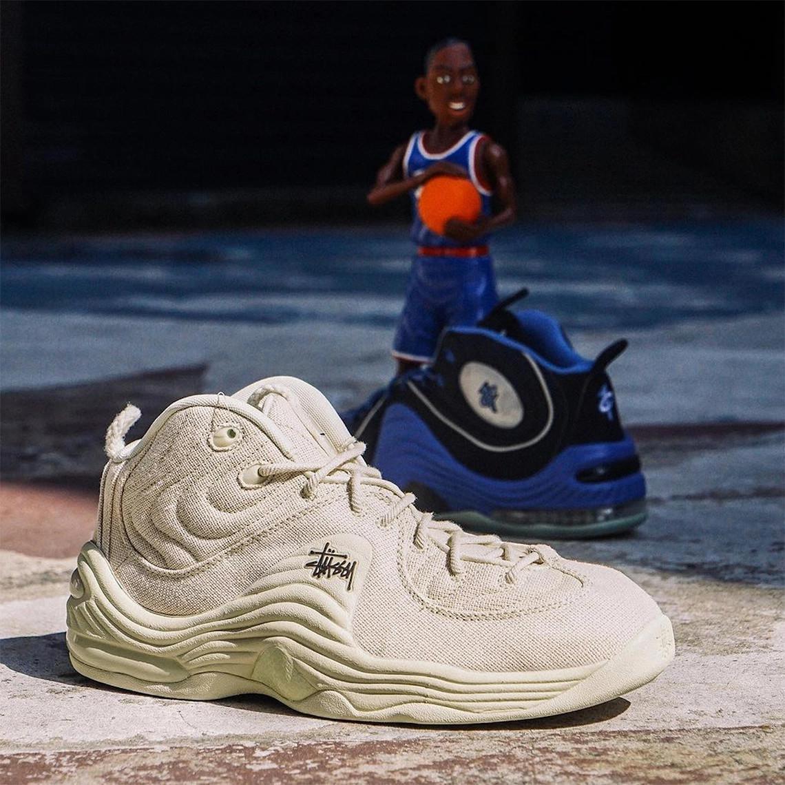 Stussy x Nike Air Penny 2 apparaît dans sa quatrième version "Fossil". Stussy x Nike Air Penny 2 apparaît dans sa quatrième version "Fossil".