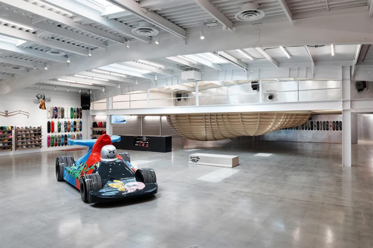 Un aperçu du nouveau magasin Supreme à Los Angeles Un aperçu du nouveau magasin Supreme à Los Angeles