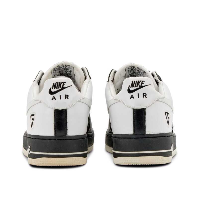 NIKE Air Force 1 Vince Carter Sample PE NIKE Air Force 1 Vince Carter Sample PE