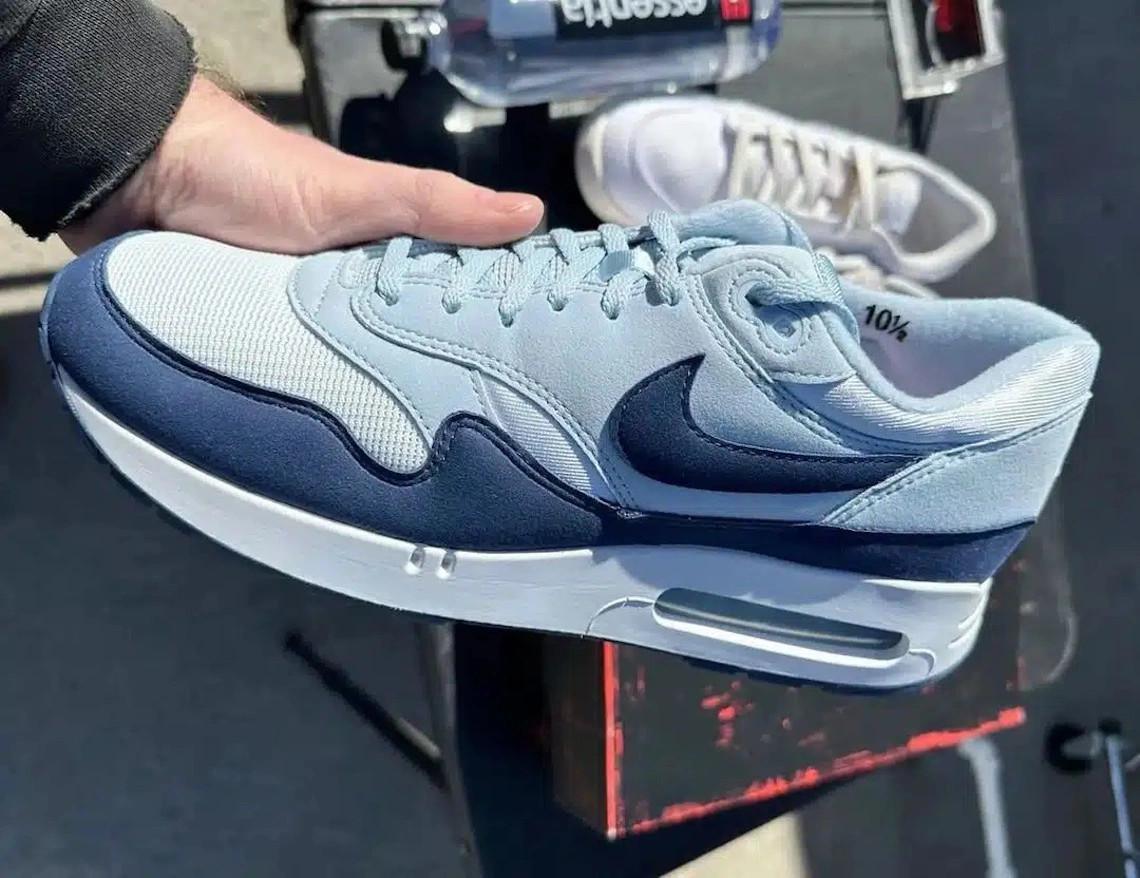 La famille "Big Bubble" s'agrandit avec une Nike Air Max 1 '86 "Indigo Haze" La famille "Big Bubble" s'agrandit avec une Nike Air Max 1 '86 "Indigo Haze"