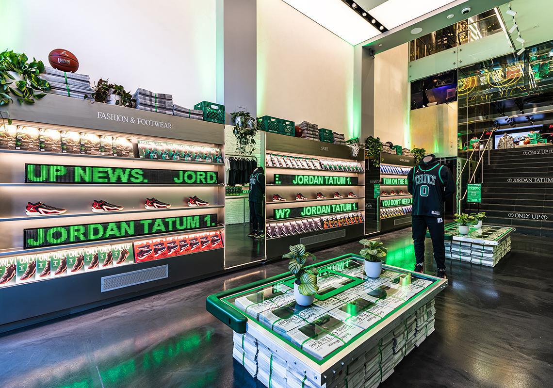 Concepts transforme le magasin de Boston pour le lancement anticipé de la Jordan Tatum 1 "Zoo"