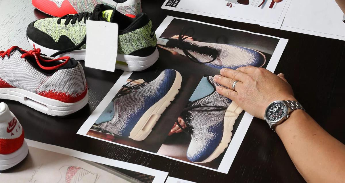 NIKE Air Max 1 Flyknit OG NIKE Air Max 1 Flyknit OG