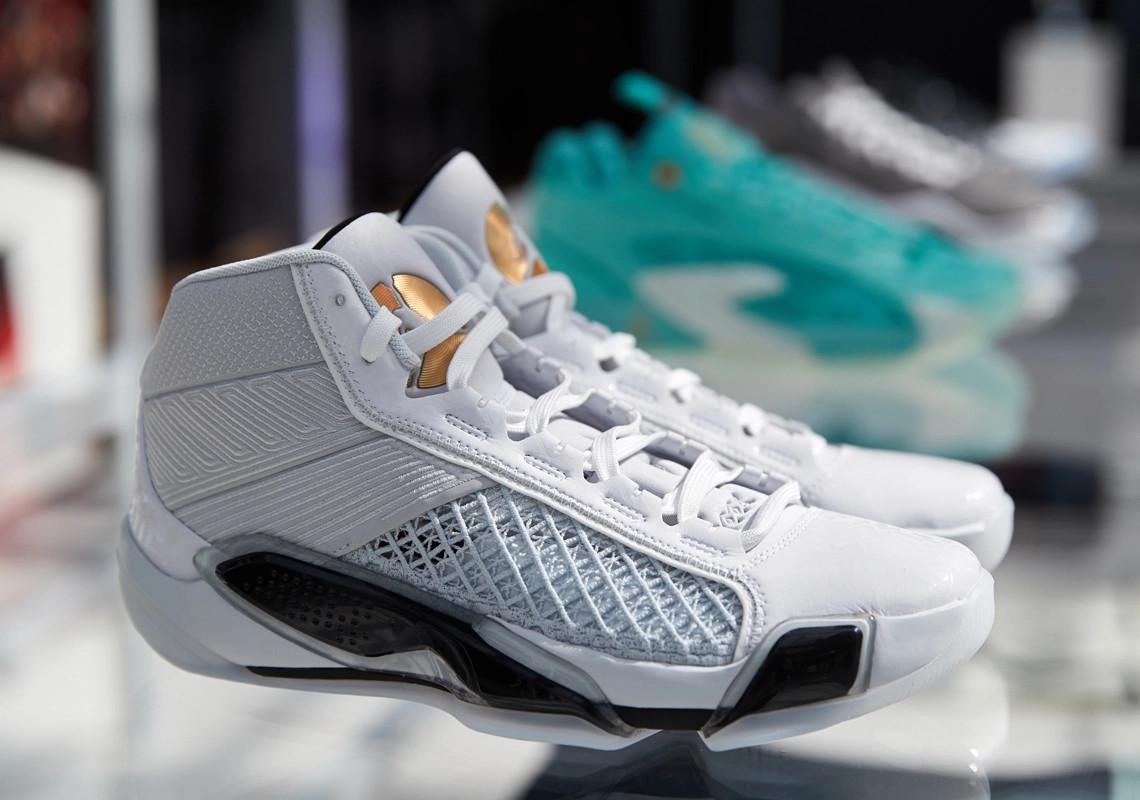 L'Air Jordan 38 "FIBA" célèbre l'impact mondial du jeu L'Air Jordan 38 "FIBA" célèbre l'impact mondial du jeu